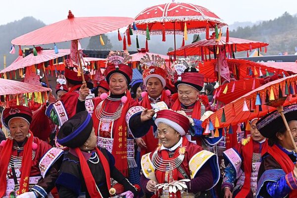 La Comunidad Miao Celebra una Cosecha Abundante con Tradiciones Vibrantes La_Comunidad_Miao_Celebra_una_Cosecha_Abundante_con_Tradiciones_Vibrantes
