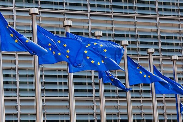 La_UE_responde_a_los_aranceles_de_EE__UU_______Se_calientan_las_guerras_comerciales_