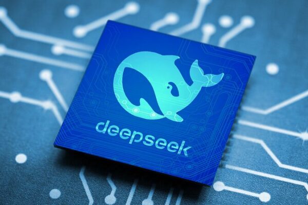 La innovación de DeepSeek: Revolucionando la eficiencia de IA frente a restricciones de chips en EE. UU. 🚀 La_innovacio_n_de_DeepSeek__Revolucionando_la_eficiencia_de_IA_frente_a_restricciones_de_chips_en_EE__UU___