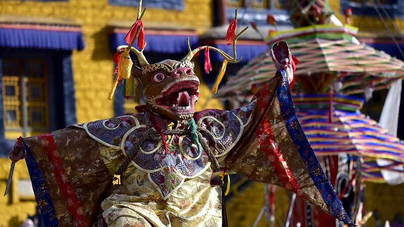 La_vibrante_danza_Cham_celebra_el_An_o_Nuevo_tibetano_en_Lhasa