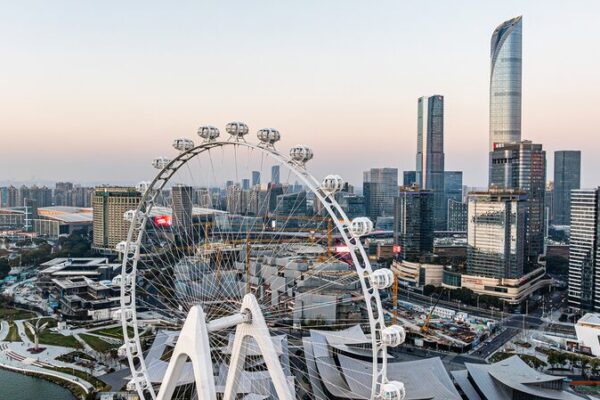 Las_empresas_privadas_chinas_navegan_una_nueva_era_de_expansio_n_global__