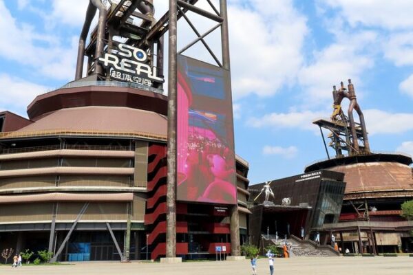 Las_visitas_guiadas_a_fa_bricas_en_China_continental__la_nueva_tendencia_de_viaje_del_Festival_de_Primavera___