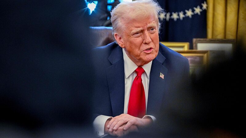 Los_aranceles_de_Trump_encienden_tensiones_comerciales_con_Canada__y_Me_xico____