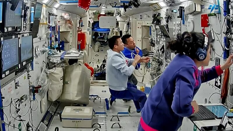 Los_astronautas_de_la_Shenzhou_19_lideran_la_ciencia_espacial_en_la_Estacio_n_Espacial_China__