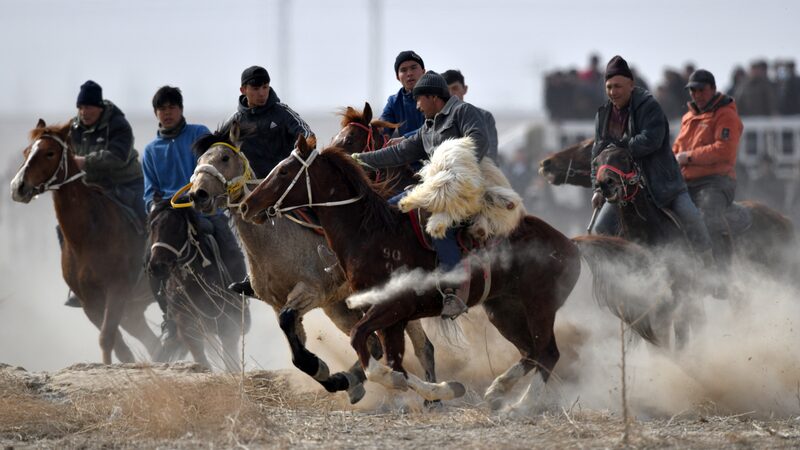 Miles acuden al emocionante Festival de Deportes Tradicionales en Xinjiang Miles_acuden_al_emocionante_Festival_de_Deportes_Tradicionales_en_Xinjiang