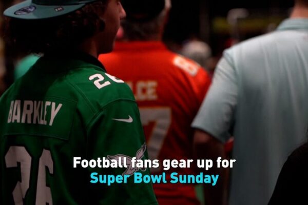 ¡Prepárate para el domingo de Super Bowl: Eagles contra Chiefs en un enfrentamiento épico! _Prepa_rate_para_el_domingo_de_Super_Bowl__Eagles_contra_Chiefs_en_un_enfrentamiento_e_pico_ video poster