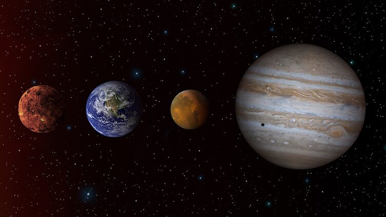___Rara_alineacio_n_de_siete_planetas_ilumina_el_cielo_nocturno_esta_noche_