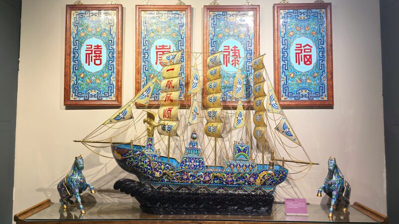 Revelando_el_Museo_de_Arte_Cloisonne__de_Beijing__Un_Viaje_a_Trave_s_de_la_Tradicio_n_y_la_Innovacio_n