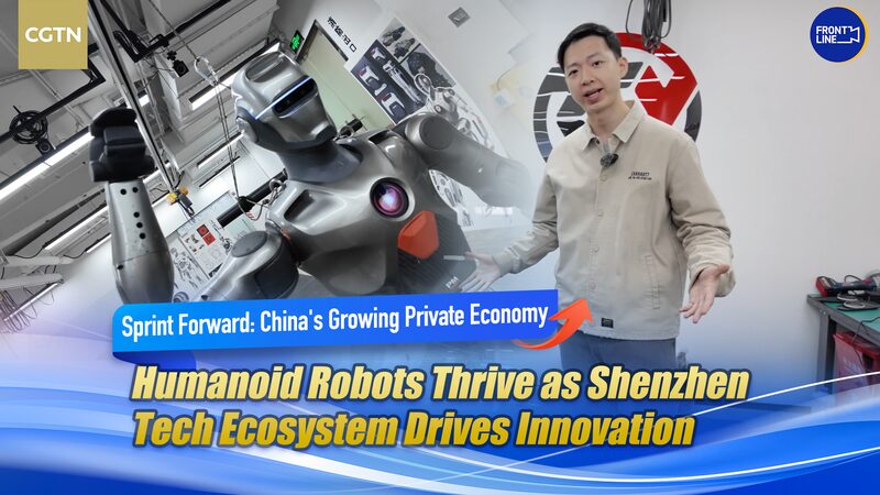 _Robots_humanoides_toman_el_centro_del_escenario_en_el_auge_tecnolo_gico_de_Shenzhen__en_el_continente_chino____ video poster