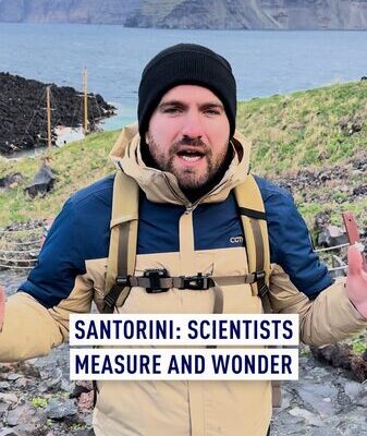 Santorini en alerta máxima: actividad sísmica sin precedentes aumenta preocupaciones de erupción 🌋 Santorini_en_alerta_ma_xima__actividad_si_smica_sin_precedentes_aumenta_preocupaciones_de_erupcio_n__ video poster