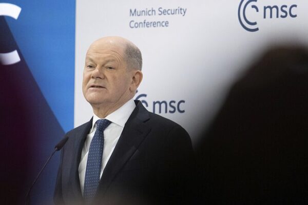Scholz_responde_firmemente_al_VP_de_EE_UU__Vance_sobre_la_postura_de_Europa_respecto_al_discurso_de_odio___