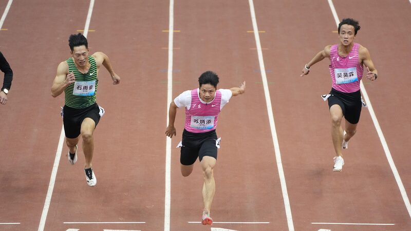 Su_Bingtian_triunfa_en_su_u_ltima_carrera_de_60m__cierra_una_carrera_estelar