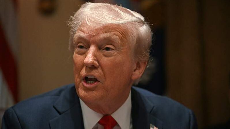 Trump_afirma_que_la_UE_fue_creada_para__fastidiar__a_EE__UU____Las_tensiones_comerciales_aumentan__