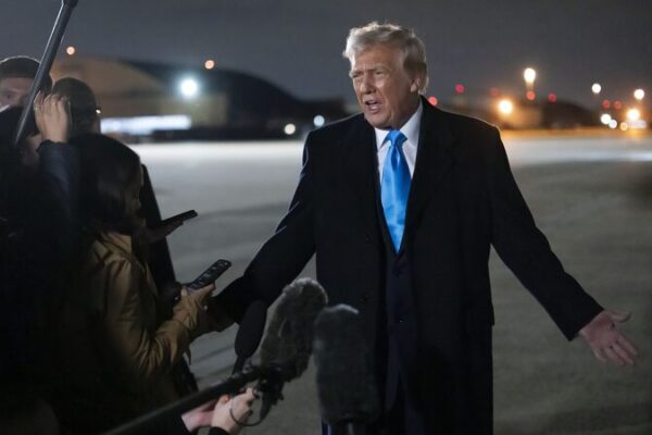 Trump_pausa_aranceles_a_Canada__y_Me_xico_por_30_di_as_en_medio_de_nuevas_negociaciones