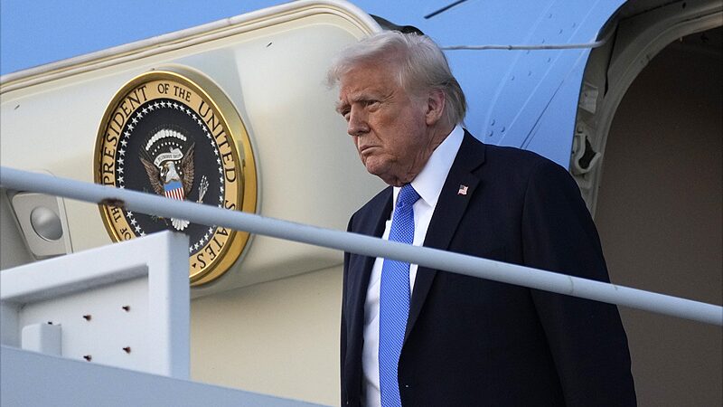 Trump_revoca_las_autorizaciones_de_seguridad_de_los_asesores_de_Biden___