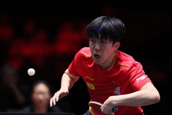 Wang_Chuqin_comienza_el_An_o_de_la_Serpiente_con_un_golpe_maestro_en_el_WTT_Singapur___