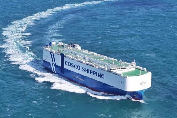 Portaautos de 8,600 vehículos que rompe récords establece un nuevo hito en la construcción naval
