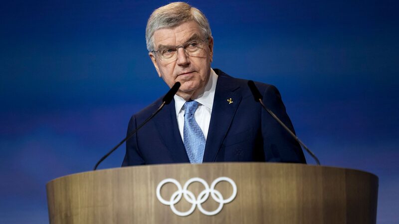 Bach_nombrado_Presidente_Honorario_de_por_Vida_del_COI