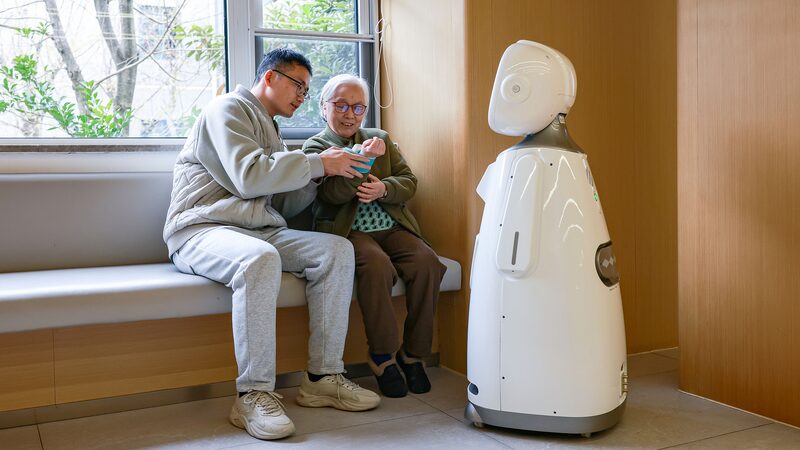 China_impulsa_reformas_de_cuidado_de_ancianos_para_garantizar_acceso_universal____