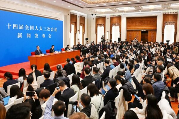 China y Europa mantienen lazos fuertes antes del 50º aniversario 🌐 China_y_Europa_mantienen_lazos_fuertes_antes_del_50o_aniversario__