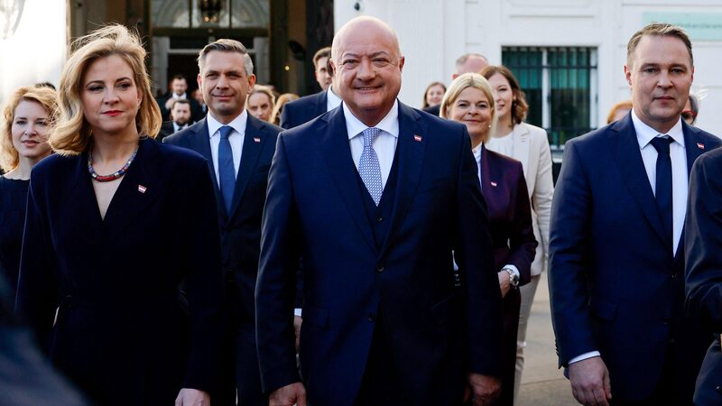 Christian_Stocker_se_convierte_en_el_nuevo_canciller_de_Austria_liderando_una_coalicio_n_histo_rica___