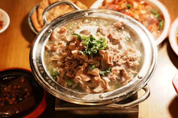 Dale sabor a tu paladar: ¡Descubre el emblemático Qiaojiao Beef de Leshan! Dale_sabor_a_tu_paladar___Descubre_el_emblema_tico_Qiaojiao_Beef_de_Leshan_