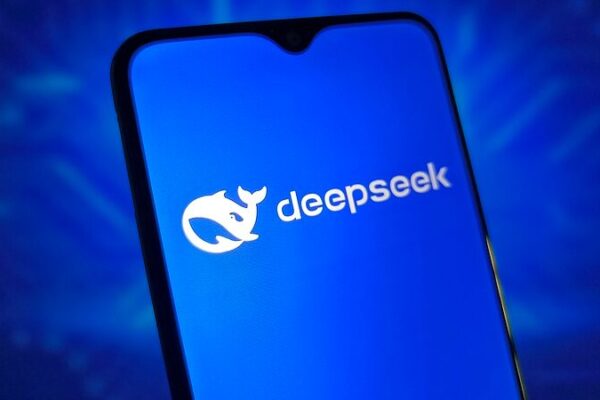 DeepSeek_enfrenta_a_OpenAI___El_futuro_de_la_IA_esta__aqui_____