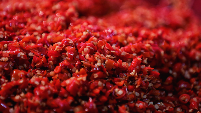 Demasiado_Picante_para_Manejar__Los_Chiles_Fermentados_Duojiao_de_Hunan