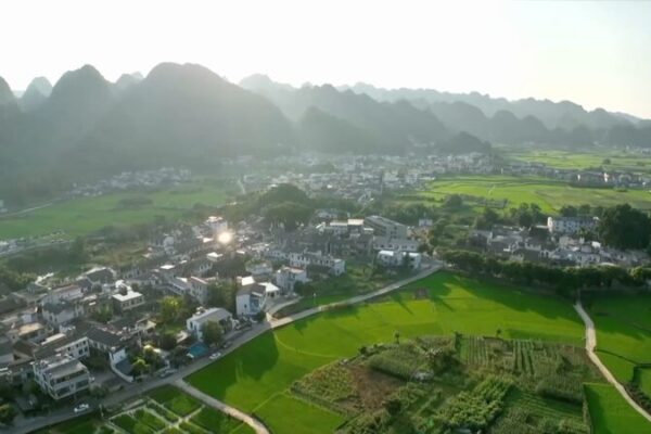 Descubre_Guizhou__Naturaleza_exuberante_e_innovacio_n_moderna