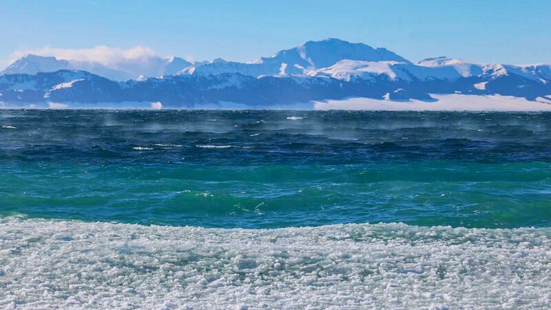 El_lago_Sayram_despierta___La_primavera_derrite_el_hielo_en_Xinjiang_____