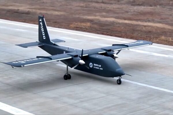 El_revolucionario_de_la_China_continental__el_dron_TP1000_despega video poster