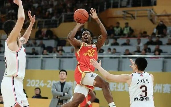 Guangsha Brilla en su Tercer Triunfo Consecutivo en la CBA Guangsha_Brilla_en_su_Tercer_Triunfo_Consecutivo_en_la_CBA