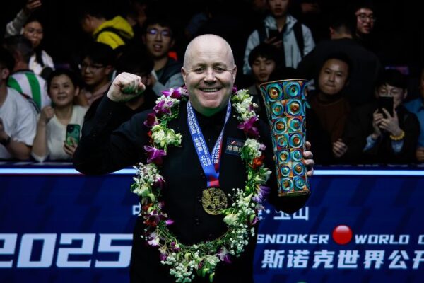 John Higgins triunfa sobre Joe O’Connor para ganar el Campeonato Mundial Abierto de Snooker 🎉 John_Higgins_triunfa_sobre_Joe_O_Connor_para_ganar_el_Campeonato_Mundial_Abierto_de_Snooker__