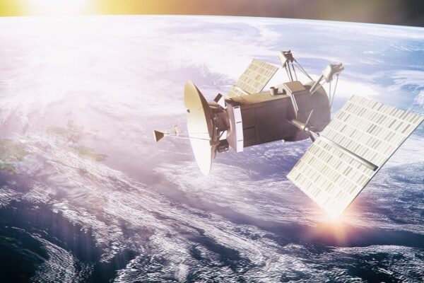 Los gases de efecto invernadero amenazan la capacidad de los satélites LEO Los_gases_de_efecto_invernadero_amenazan_la_capacidad_de_los_sate_lites_LEO