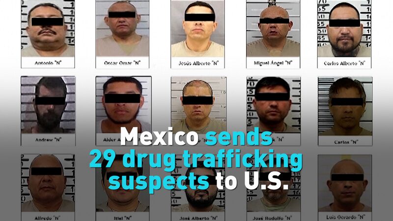 Me_xico_transfiere_29_sospechosos_de_tra_fico_de_drogas_a_EE__UU__en_medio_de_crecientes_tensiones video poster