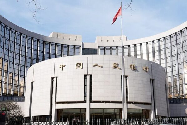 Impulsor del Crecimiento de China: Política Moderadamente Acomodaticia en Acción