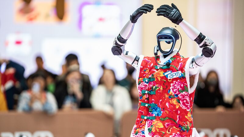 Robots_bailarines_fusionan_tradicio_n_y_tecnologi_a_en_Hong_Kong