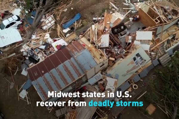 Tormentas mortales sacuden el Medio Oeste: Más de 30 vidas perdidas Tormentas_mortales_sacuden_el_Medio_Oeste__Ma_s_de_30_vidas_perdidas