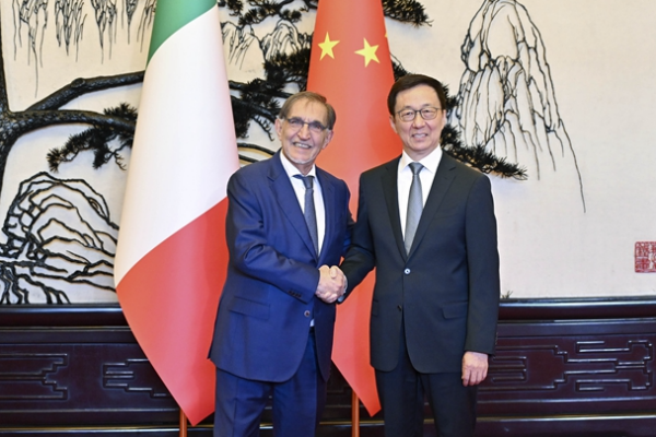 Han Zheng se reúne con La Russa para fortalecer lazos Italia-China en el 55.º aniversario