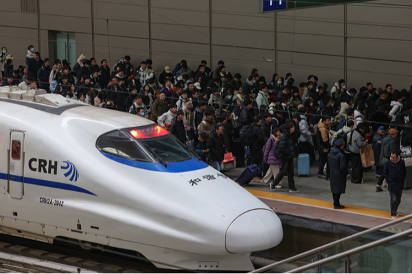 Viajes Ferroviarios Récord: 726M de Trayectos Impulsan el Turismo en China Viajes_Ferroviarios_Re_cord__726M_de_Trayectos_Impulsan_el_Turismo_en_China