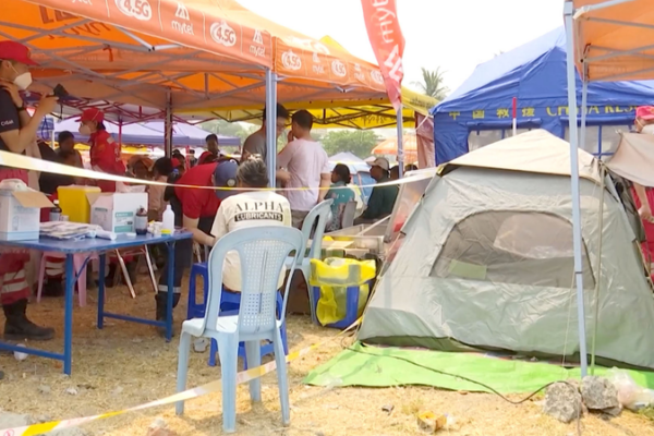 La ayuda china brinda asistencia médica gratuita a Mandalay afectada por el terremoto video poster