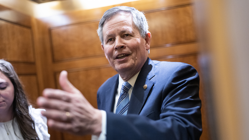 El senador Daines impulsa una nueva ola en el diálogo China-EE.UU.