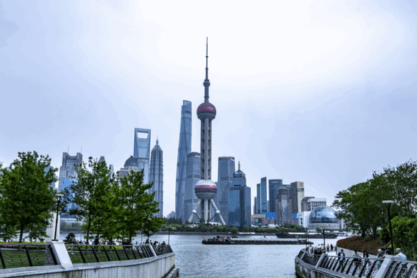 Xi inspira la revolución de IA en Shanghái