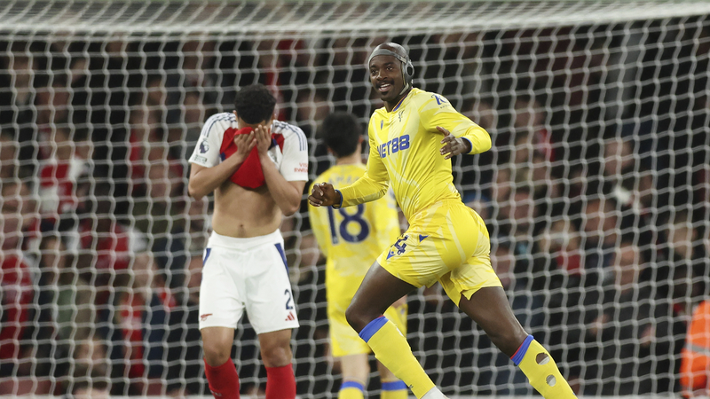 Crystal Palace sorprende a Arsenal, impulsando las esperanzas de título de Liverpool