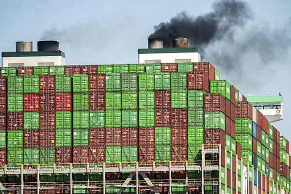 Aumentan_las_Tensiones_Comerciales__Aduanas_Chinas_Imponen_un_Arancel_del_34__a_las_Importaciones_de_EE_UU_ video poster