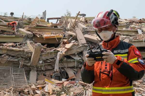 Operaciones de rescate de alta tecnologĂa en medio de la crisis del terremoto en Myanmar Operaciones de rescate de alta tecnologĂa en medio de la crisis del terremoto en Myanmar