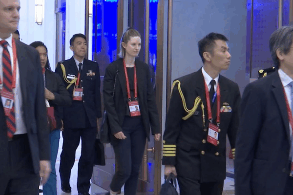 Expertos Instan a la Cooperación en las Negociaciones del Mar de China Meridional Expertos Instan a la Cooperación en las Negociaciones del Mar de China Meridional video poster