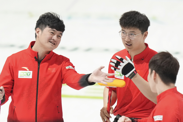 China_vence_a_Escocia_9_2_y_asegura_su_octava_victoria_en_curling