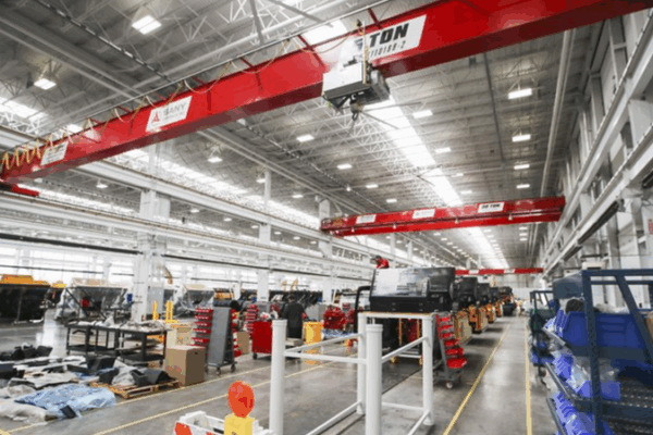 Declive Autoinfligido: La Historia de la Manufactura en EE.UU. Declive_Autoinfligido__La_Historia_de_la_Manufactura_en_EE_UU_