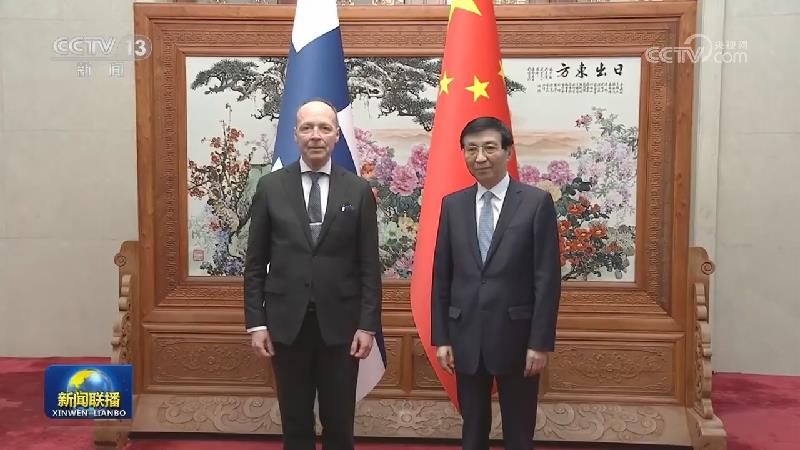Asesor de China y Presidente del Parlamento Finlandés Forjan Lazos Futuros